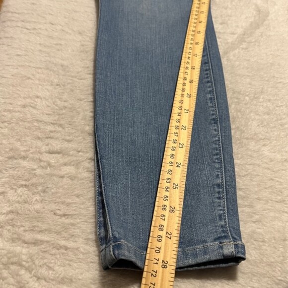Torrid Premium Womens 3 Button Blue Medium Washd Skinny Jeans High Rise Size 10R - Picture 12 of 12